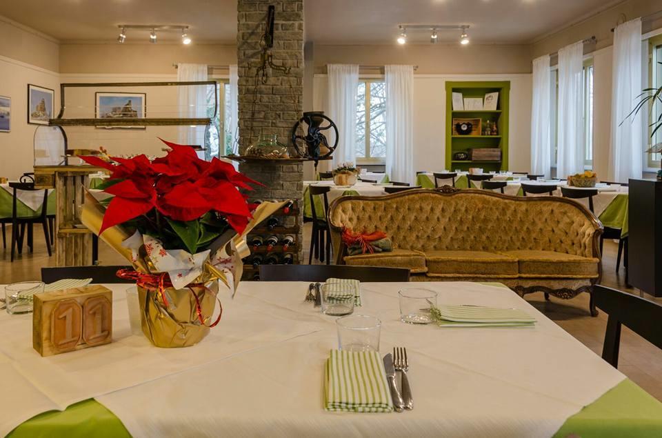 Albergo Ristorante Della Sacra Сант-Амброджо-ди-Торино Экстерьер фото